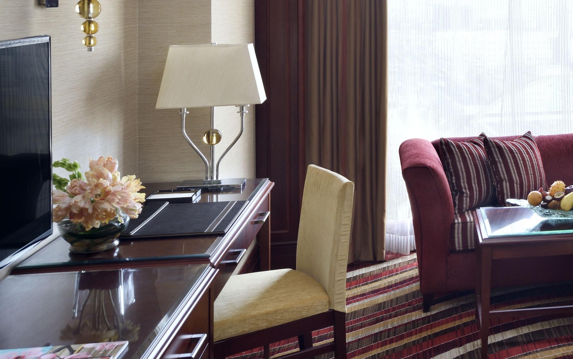 Moevenpick Hotel City Star Jidda Eksteriør bilde A room at the hotel