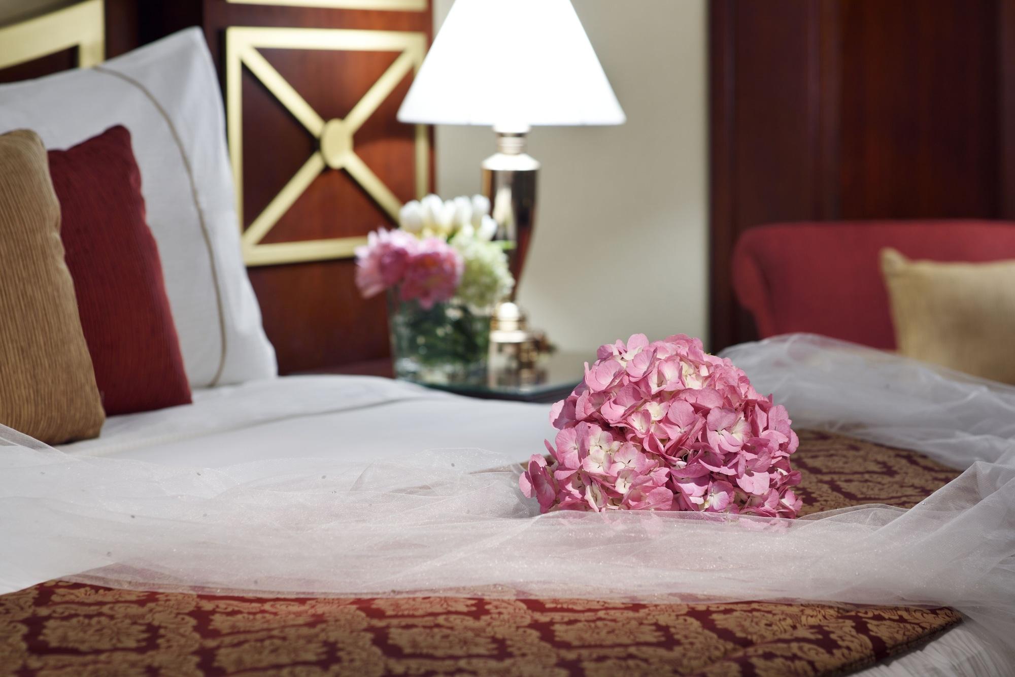 Moevenpick Hotel City Star Jidda Eksteriør bilde A bridal suite