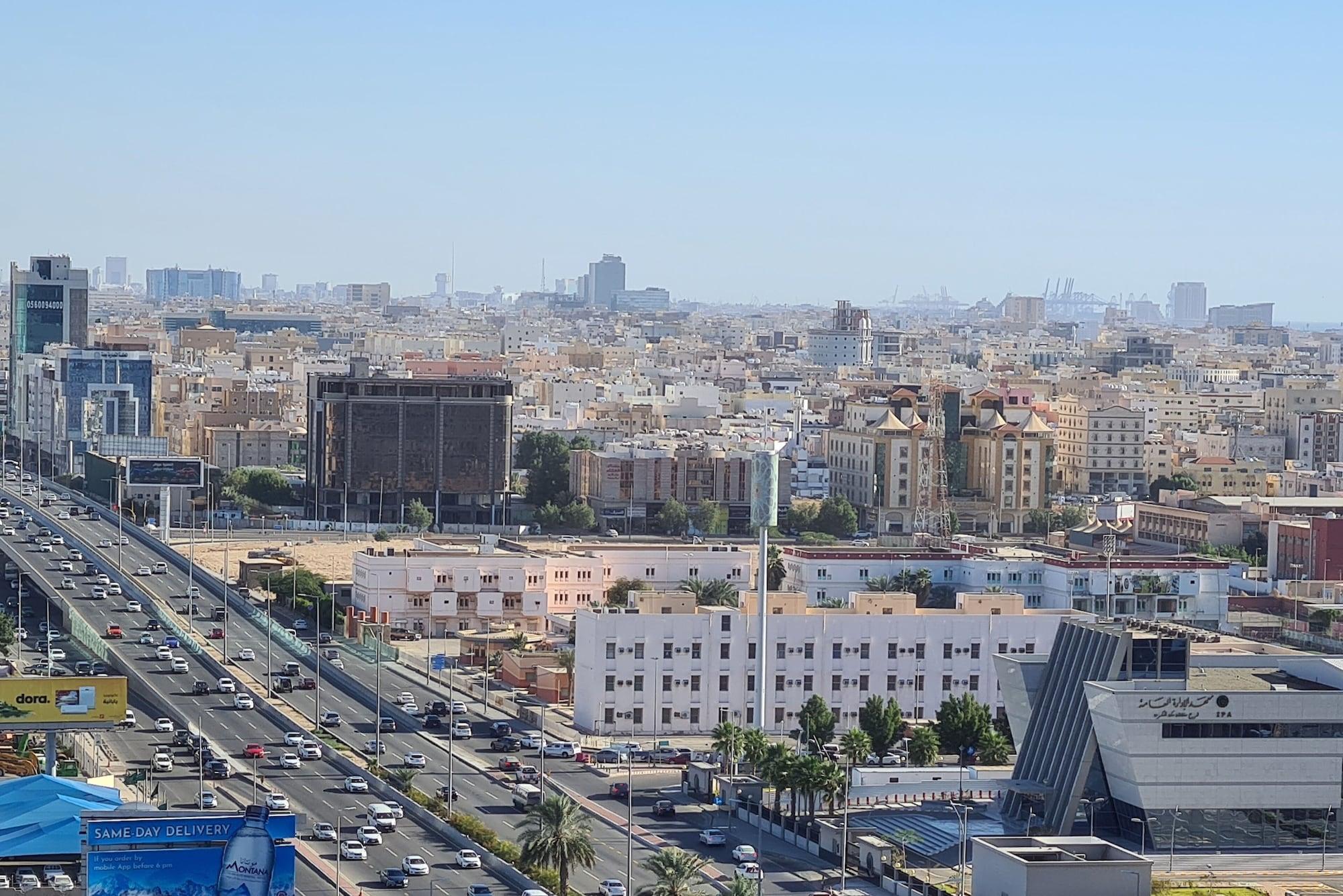 Moevenpick Hotel City Star Jidda Eksteriør bilde Riyadh skyline