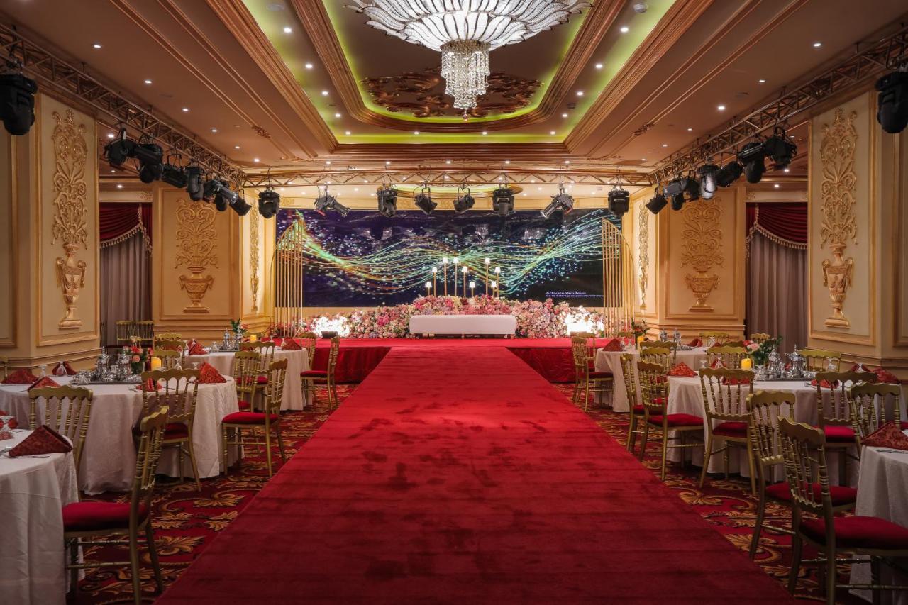 Moevenpick Hotel City Star Jidda Eksteriør bilde The ballroom of the hotel