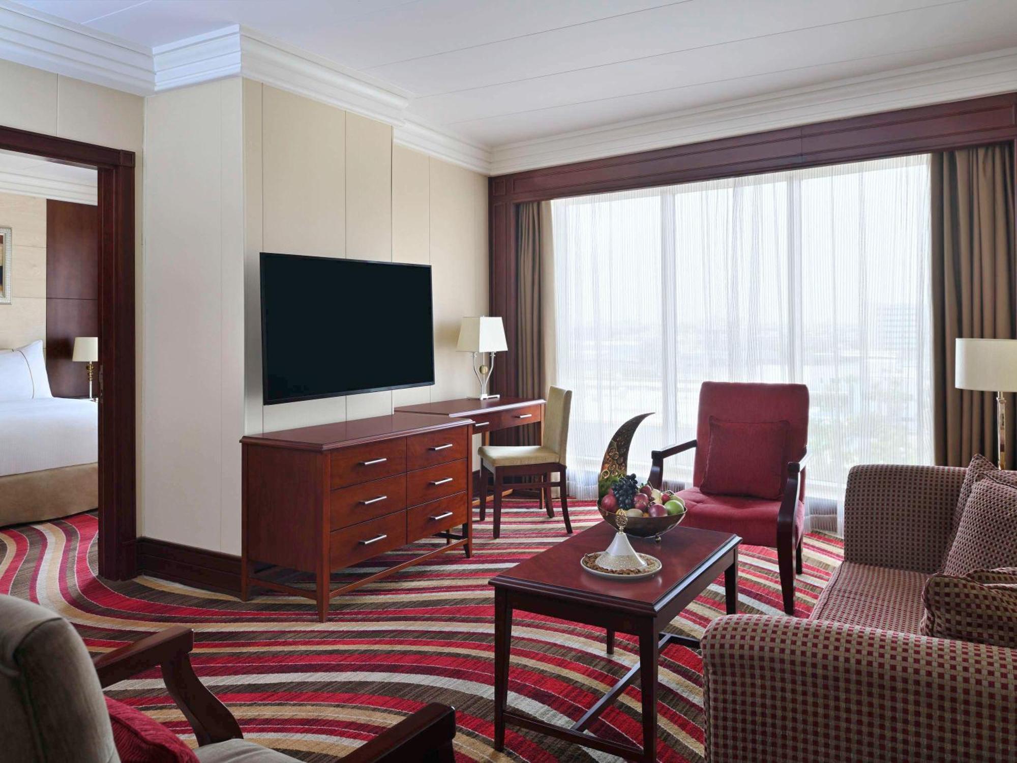 Moevenpick Hotel City Star Jidda Eksteriør bilde A suite at the hotel