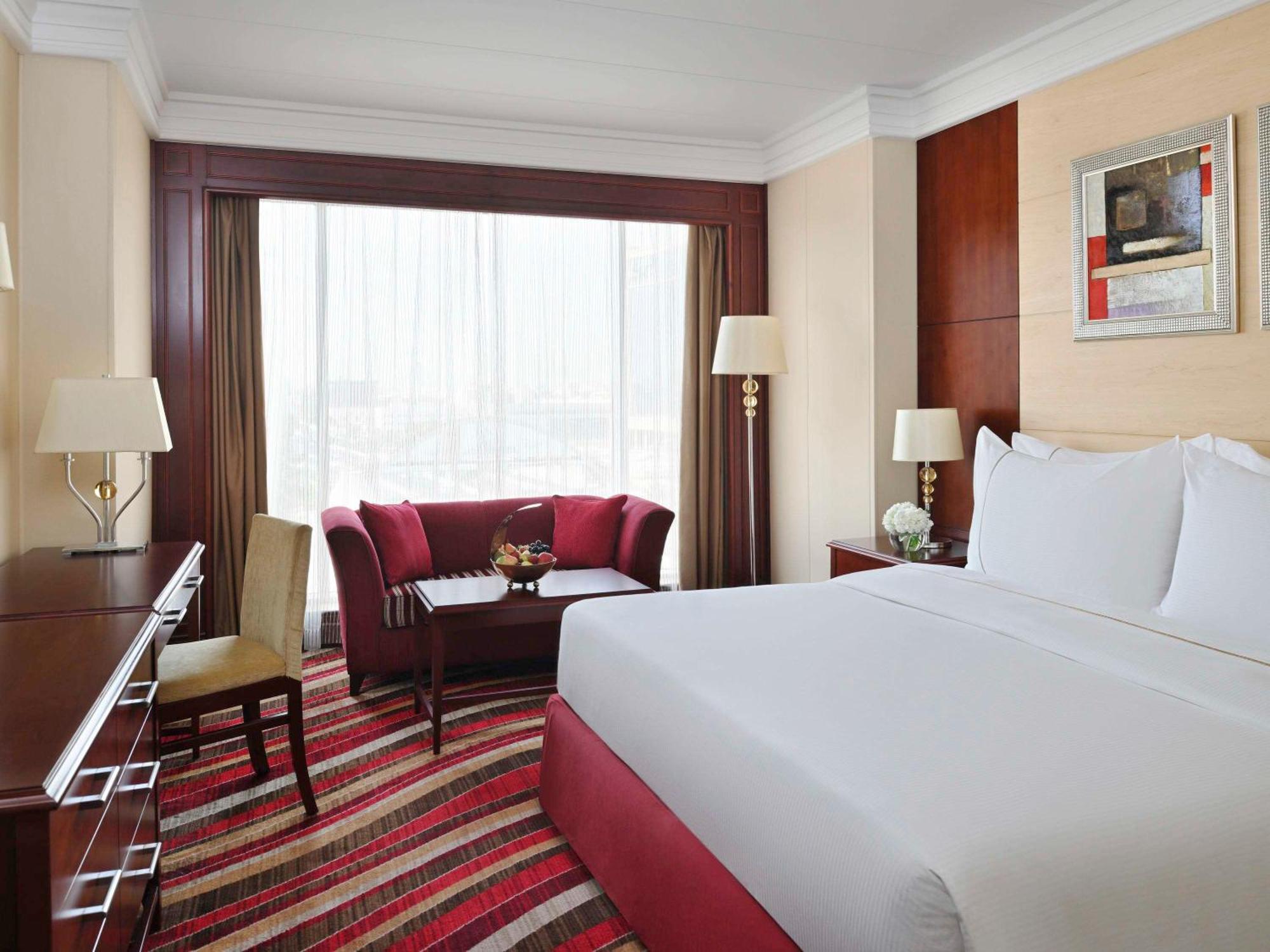 Moevenpick Hotel City Star Jidda Eksteriør bilde A room at the hotel