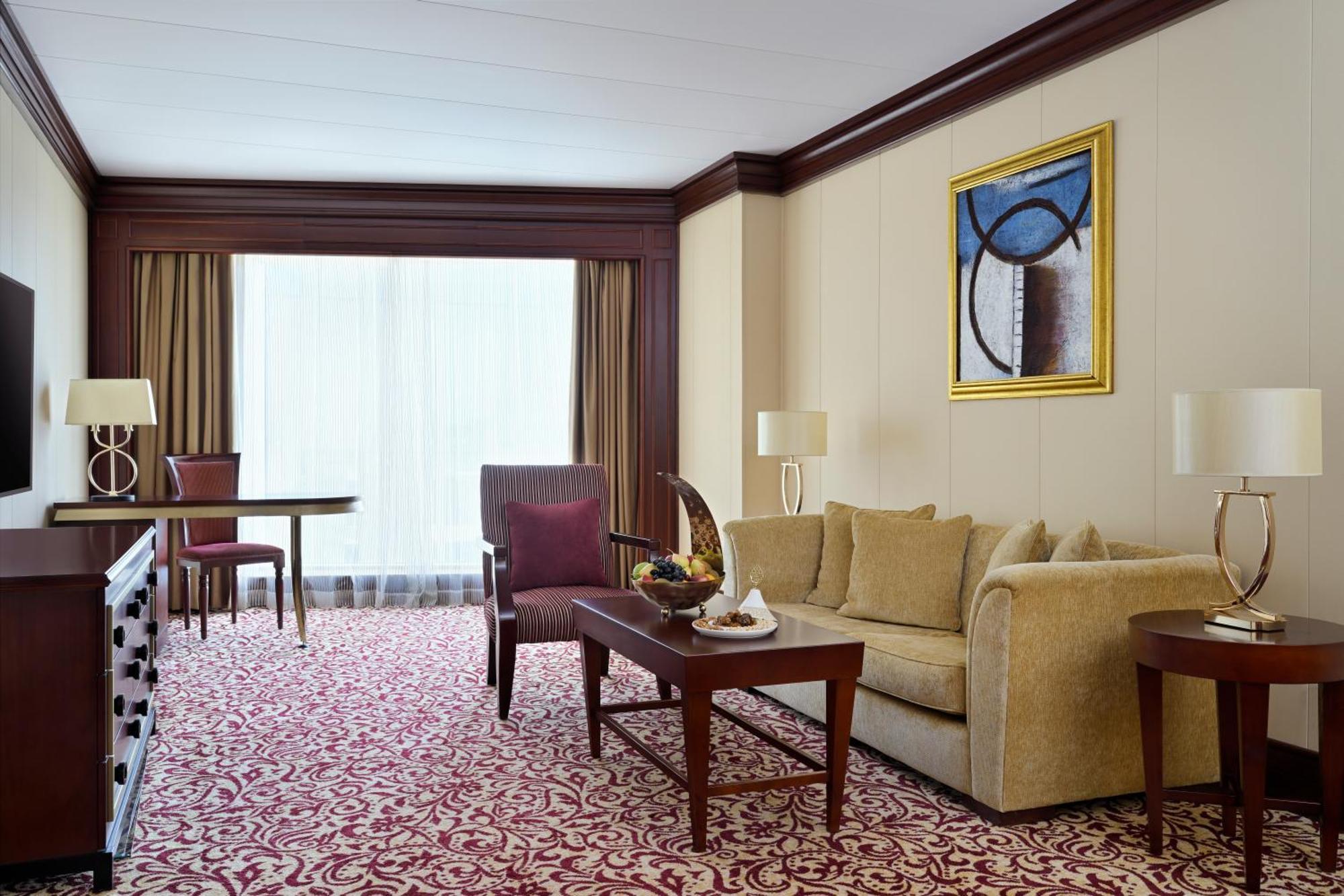 Moevenpick Hotel City Star Jidda Eksteriør bilde A suite at the hotel